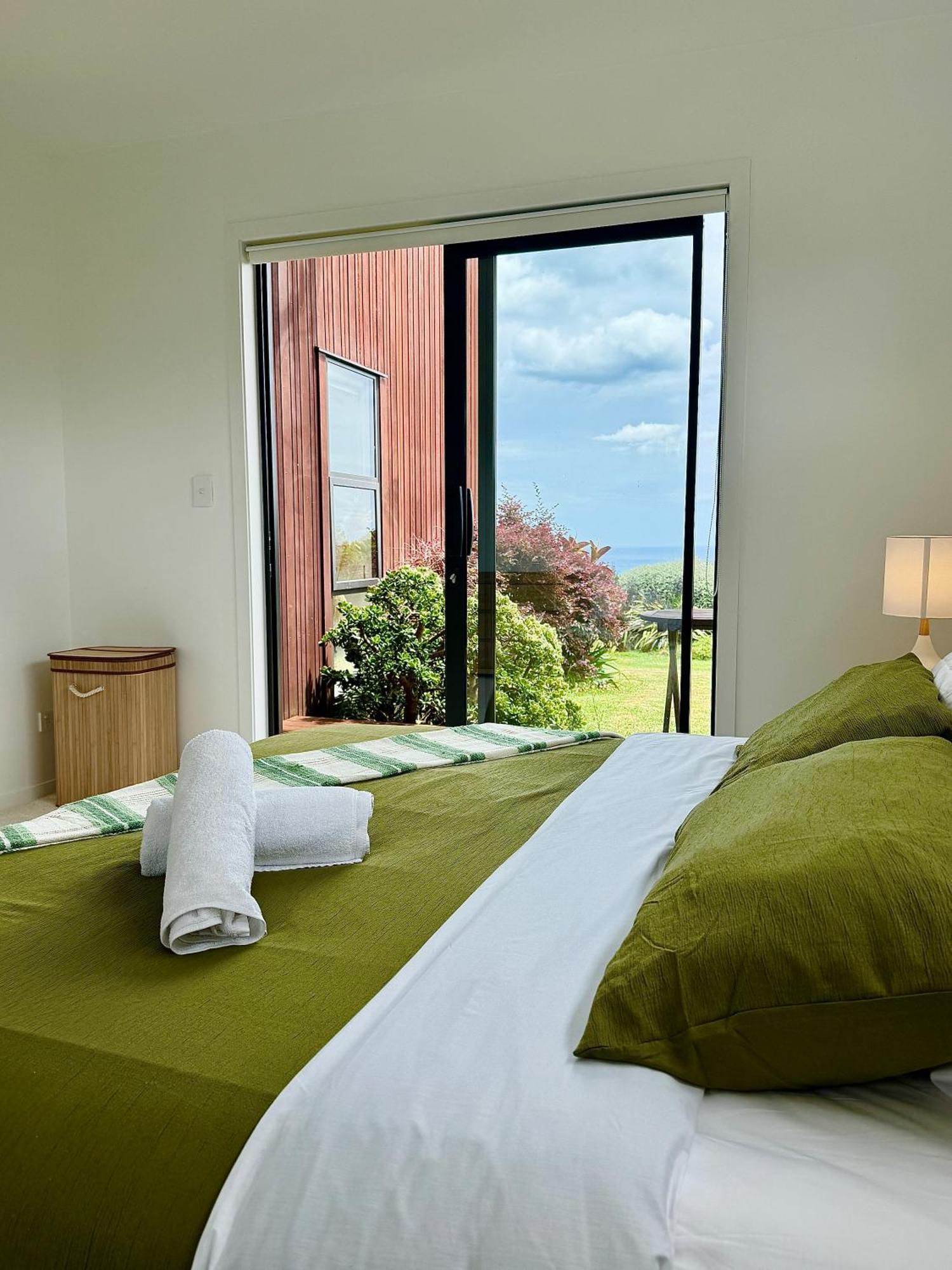 Room At Raglans Travellers Rest Coastal Retreat Exteriör bild